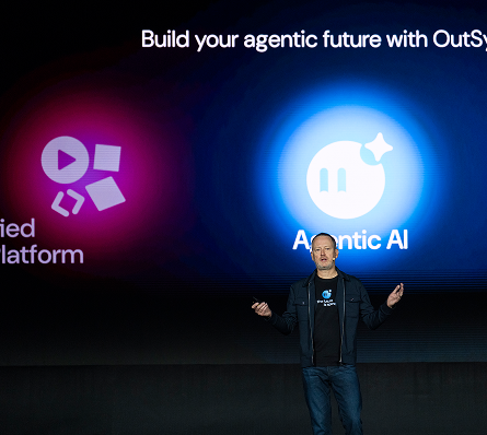 one conference main keynote session