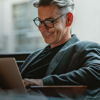 gen-re-app-modernization-at-scale-vcard