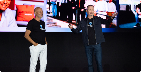 one conference mainstage