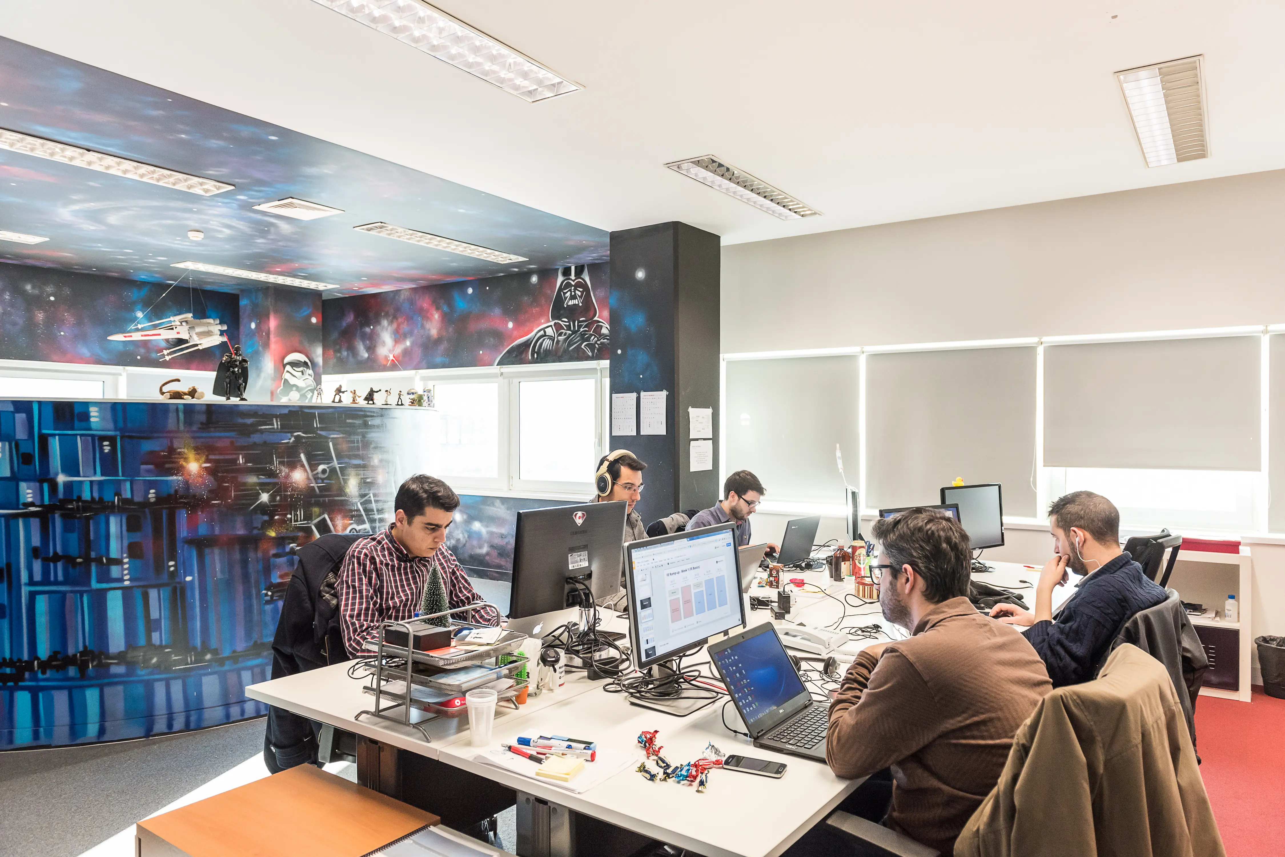 OutSystems Media Kit OutSystems