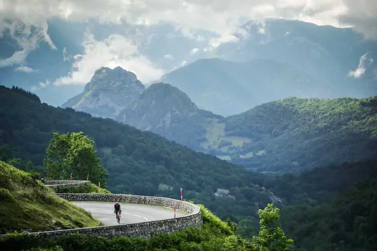 Cycling right in the middle of Haute Pyrenees