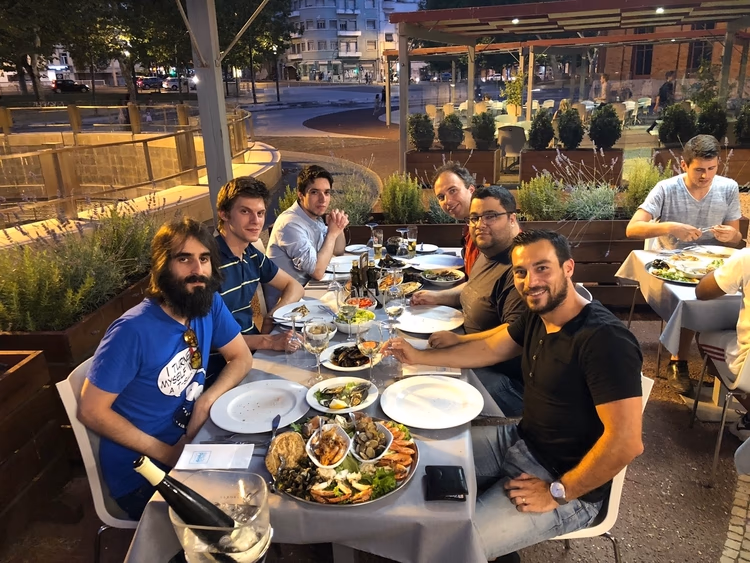 Great food in great company. This is only one of the things that makes us an awesome team.